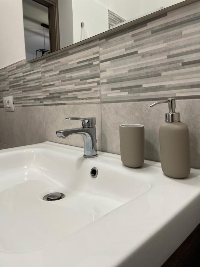Rosa Dei Venti Apartment คาตาเนีย ภายนอก รูปภาพ